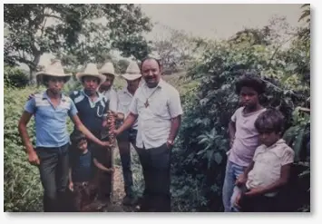 Photo représentant l'inspirateur de l'association Honduras Fraternité: le père Francisco Torres. Cette photo illustre l'identité de l'association.